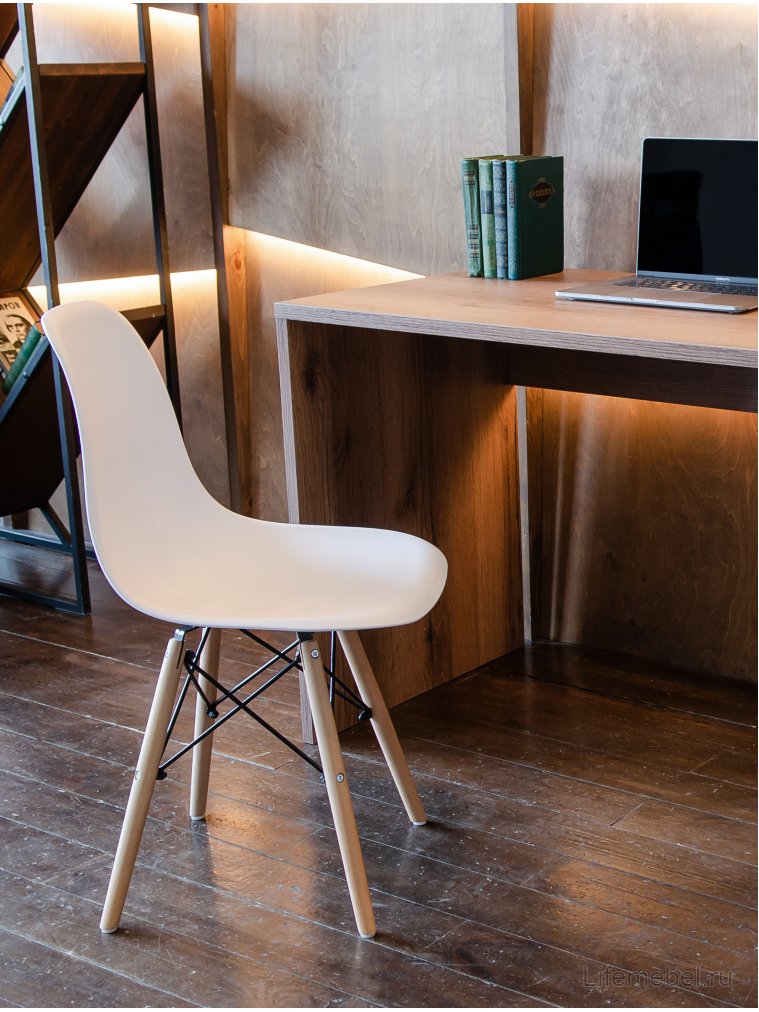 Стул Eames PC-015 белый