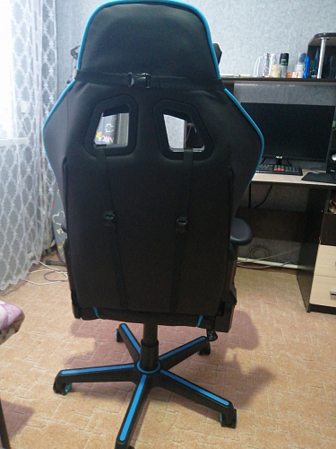 Компьютерное кресло Racer черное / голубое фото покупателя 137