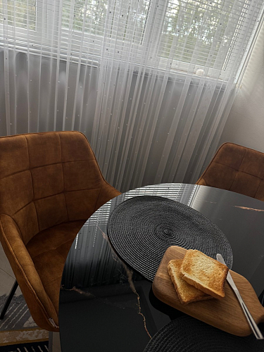 Стеклянный стол Галвестон 1 100(140)х100х76 обсидиан / черный / золото фото покупателя 1