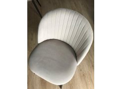 Стул на металлокаркасе Gabi 1 бежевый / черный с серебряными наконечниками фото покупателя 667