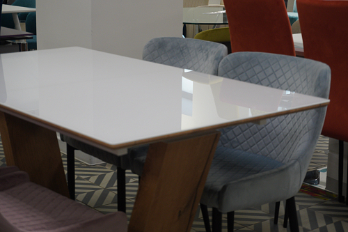 Стол на тумбе Иматра белый / дуб монтана из шоурума 1