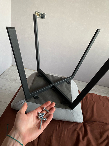 Стул на металлокаркасе Челси бежевый / черный фото покупателя 192