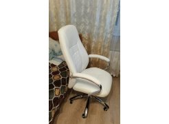 Компьютерное кресло Aragon белое фото покупателя 94