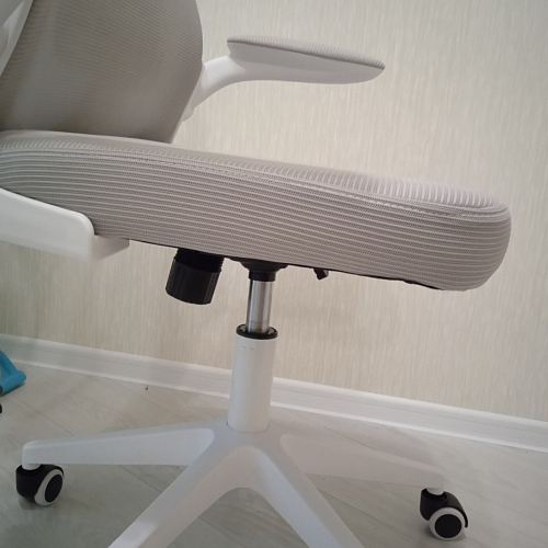 Компьютерное кресло Konfi dark gray / pink / white фото покупателя 200