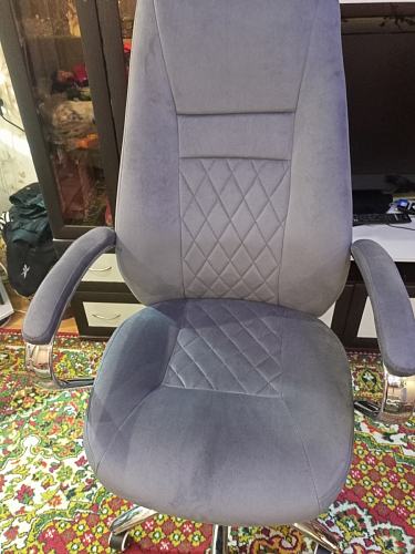 Компьютерное кресло Aragon белое фото покупателя 230