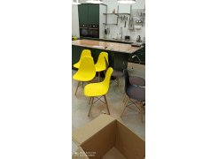 Пластиковый стул Eames PC-015 orange фото покупателя 470