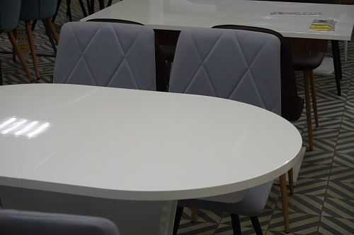 Стол на тумбе Порламар белый глянец из шоурума 2