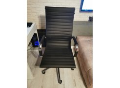 Компьютерное кресло Reus черная сетка / хром фото покупателя 17