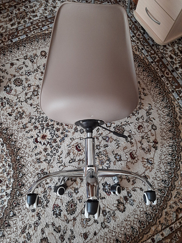 Компьютерное кресло Kolin с подушкой clear / white фото покупателя 183