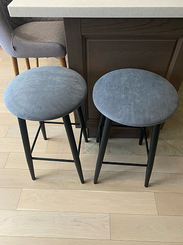 Полубарный стул Гангток крутящийся катания блэк / черный матовый фото покупателя 7