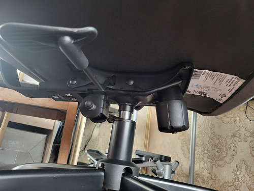 Компьютерное кресло Chief Metalbl/Чиф Металбл серый фото покупателя 1