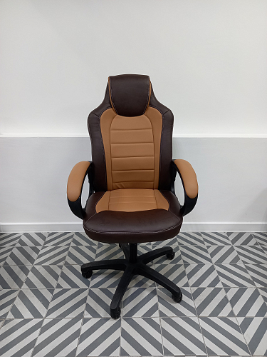 Компьютерное кресло Kadis коричневое / бежевое из шоурума 3