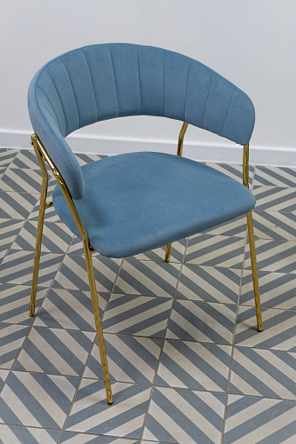 Стул на металлокаркасе Kamelia 1 light gray fabric / gold из шоурума 2