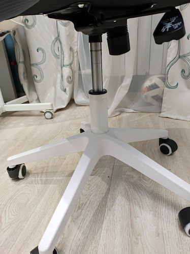 Компьютерное кресло Golem dark gray / gray / white фото покупателя 67