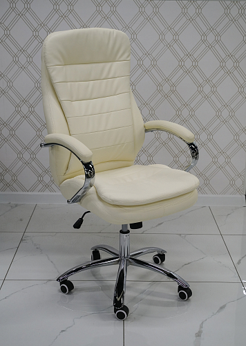 Компьютерное кресло Tomar черное из шоурума 3