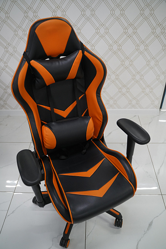 Компьютерное кресло Racer черное / красное из шоурума 2