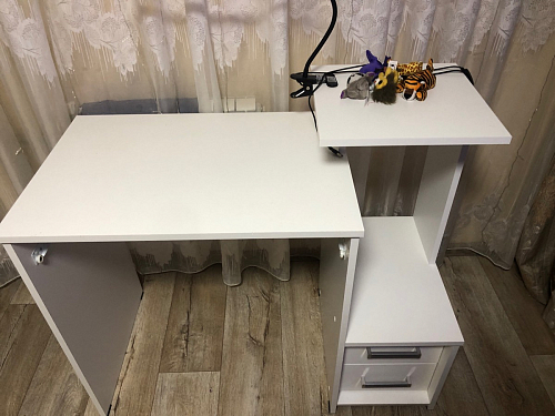 Стол компьютерный Джаз-24 правый белый фото покупателя 75