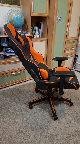 Компьютерное кресло Racer черное / оранжевое фото покупателя 142