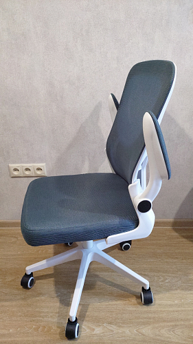 Компьютерное кресло Konfi light gray / blue / white фото покупателя 62