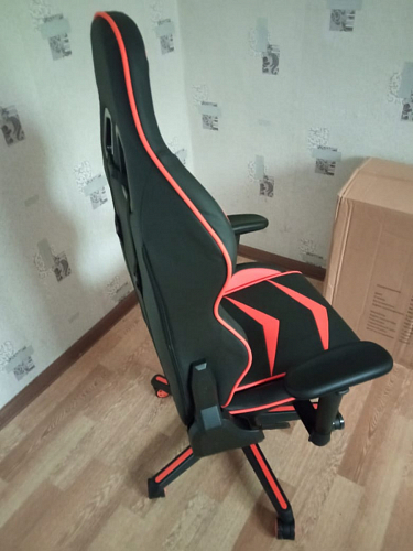 Компьютерное кресло Racer черное / голубое фото покупателя 104