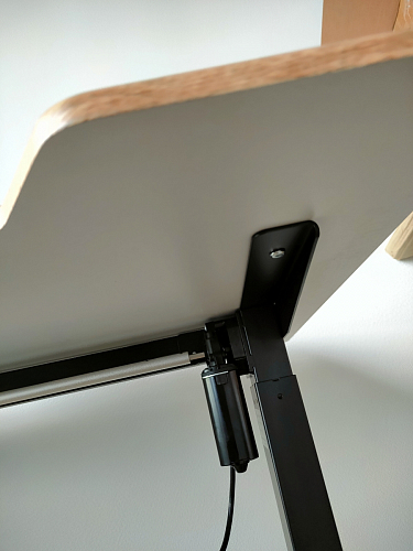 Компьютерный стол Маркос с механизмом подъема 140х80х75 орех кантри / белый фото покупателя 13