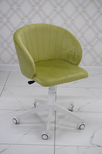 Компьютерное кресло Пард графитовый из шоурума 10