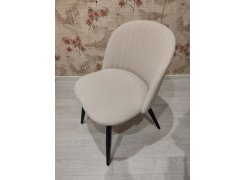 Стул на металлокаркасе Gabi 1 бежевый / черный с серебряными наконечниками фото покупателя 973