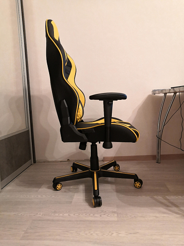 Компьютерное кресло Racer черное / бежевое фото покупателя 163