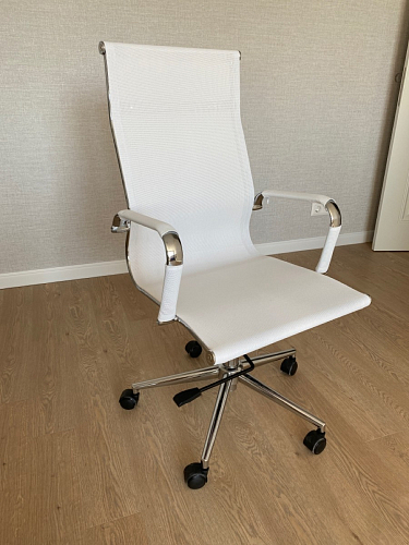 Компьютерное кресло Reus белая сетка / хром фото покупателя 39