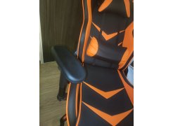 Компьютерное кресло Racer черное / оранжевое фото покупателя 69