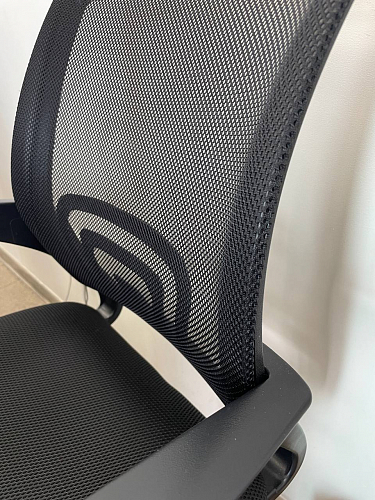 Компьютерное кресло CH-695N экокожа черный фото покупателя 3