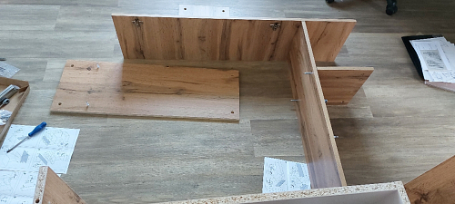 Письменный стол Комфорт 12.71 дуб золотой craft / белая аляска  - Уцененный экземпляр фото покупателя 48