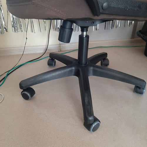 Компьютерное кресло Comfort Lux/Комфорт Люкс черный фото покупателя 111