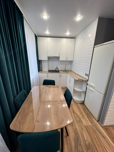 Стул на металлокаркасе Чилли К черный / зеленый фото покупателя 91