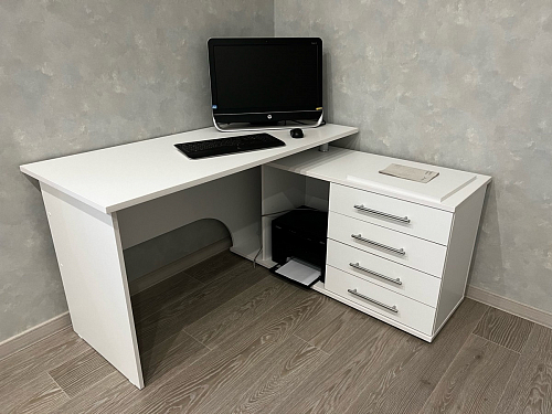 Компьютерный стол КСТ-109П правый венге фото покупателя 27