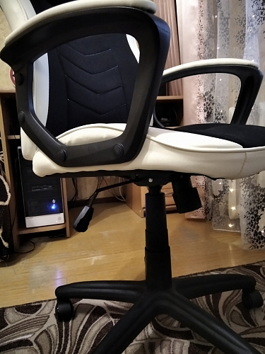 Компьютерное кресло Gamer черное / бежевое фото покупателя 133