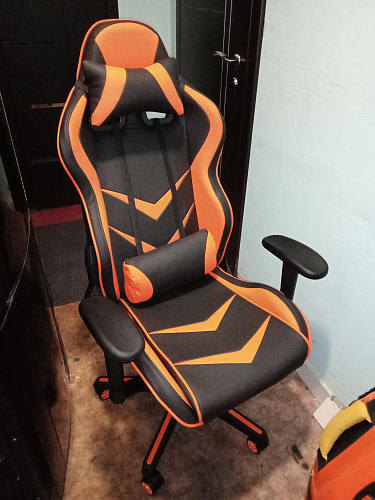 Компьютерное кресло Racer черное / оранжевое фото покупателя 7