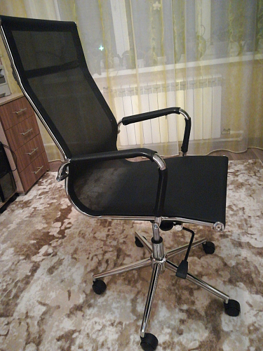 Компьютерное кресло Reus черное фото покупателя 18