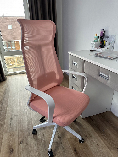 Компьютерное кресло Tilda dark gray / white фото покупателя 6