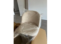 Стул на металлокаркасе Gabi 1 бежевый / черный с серебряными наконечниками фото покупателя 343