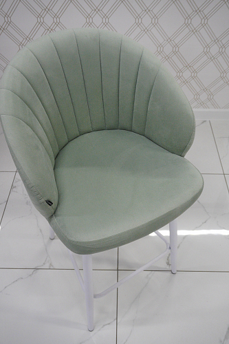 Полубарный стул Бэнбу velutto 14 / белый из шоурума 1