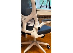 Компьютерное кресло Konfi light gray / white фото покупателя 128