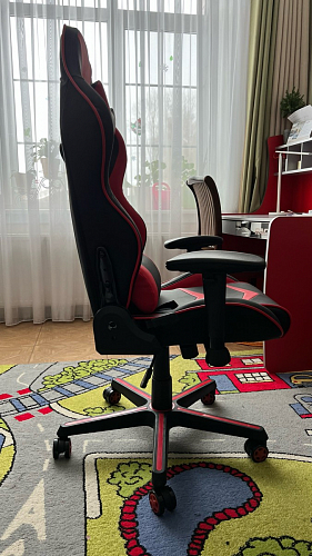 Компьютерное кресло Racer черное / бежевое фото покупателя 127