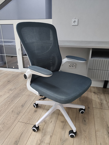 Компьютерное кресло Konfi gray / blue / white фото покупателя 122