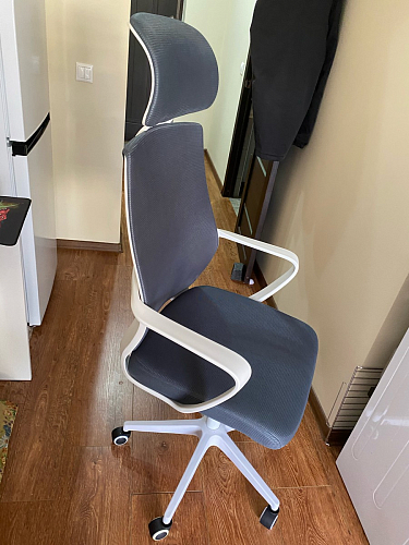 Компьютерное кресло Golem black / white фото покупателя 7