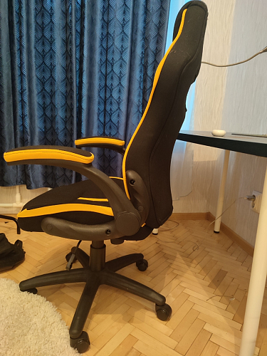 Компьютерное кресло Plast черный / желтый фото покупателя 2