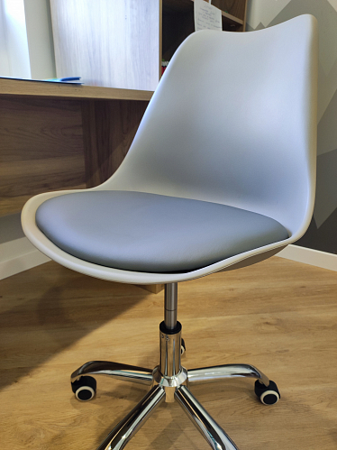 Компьютерное кресло Kolin white фото покупателя 51