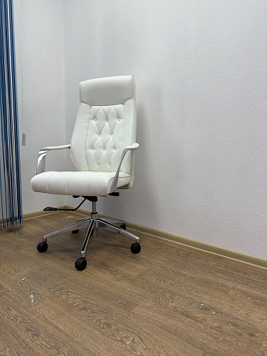 Компьютерное кресло Sarabi белое фото покупателя 16