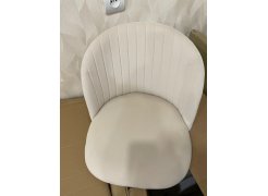 Стул на металлокаркасе Gabi 1 бежевый / черный с серебряными наконечниками фото покупателя 478