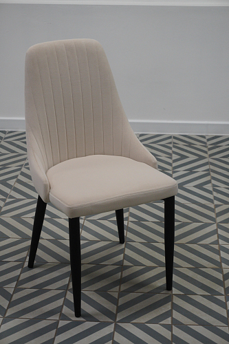 Стул на металлокаркасе Kora beige / black из шоурума 2